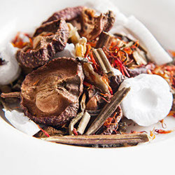 Kräuter, TCM-Praxis, TCM